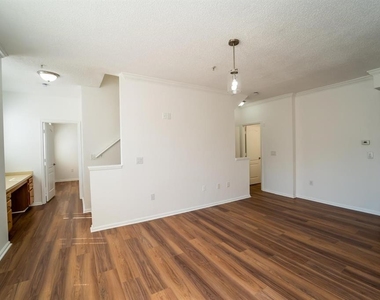 12106 Poppy Field Lane - Photo Thumbnail 18