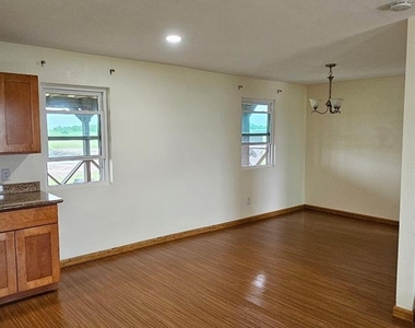 2918 N Fairway Drive - Photo Thumbnail 3