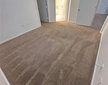 5554 Metrowest Boulevard - Photo Thumbnail 10