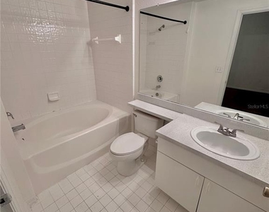 5554 Metrowest Boulevard - Photo Thumbnail 16