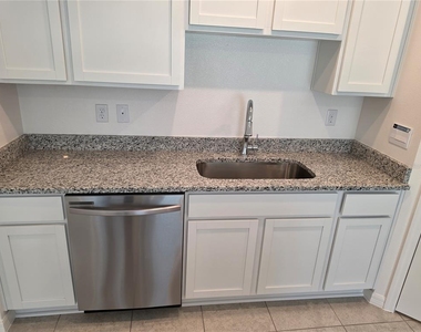 3596 Summit View Way - Photo Thumbnail 13