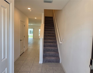 3596 Summit View Way - Photo Thumbnail 2