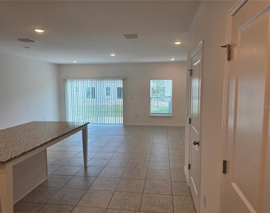 3596 Summit View Way - Photo Thumbnail 5