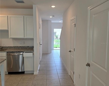 3600 Summit View Way - Photo Thumbnail 13