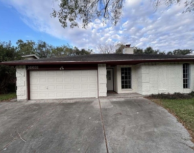 16631 Blackhawk Boulevard - Photo Thumbnail 2