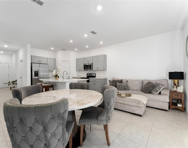 5131 Quakers Place - Photo Thumbnail 6