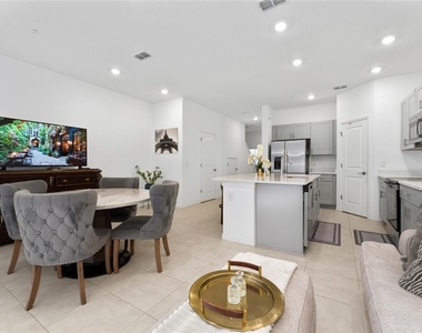 5131 Quakers Place - Photo Thumbnail 7