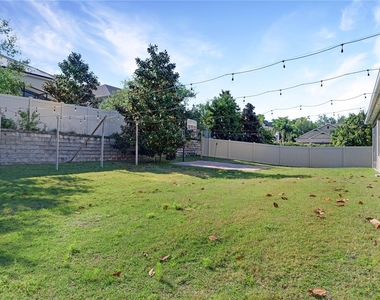 15002 Ozzi Street - Photo Thumbnail 21