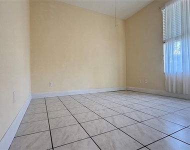 7123 Yacht Basin Avenue - Photo Thumbnail 12