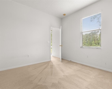 9406 Candice Court - Photo Thumbnail 17