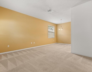 9406 Candice Court - Photo Thumbnail 8