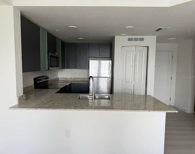 5579 Millenia Park Boulevard - Photo Thumbnail 3