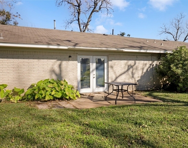 238 Sleepy Hollow Drive - Photo Thumbnail 22