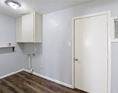 238 Sleepy Hollow Drive - Photo Thumbnail 14