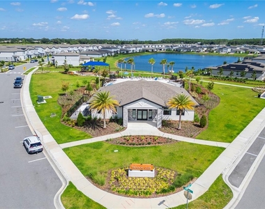 4512 Homestead Trail - Photo Thumbnail 39
