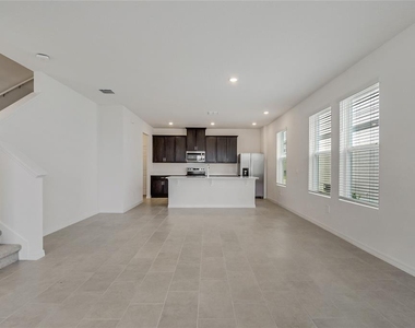 4512 Homestead Trail - Photo Thumbnail 7