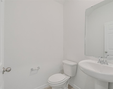 4512 Homestead Trail - Photo Thumbnail 6