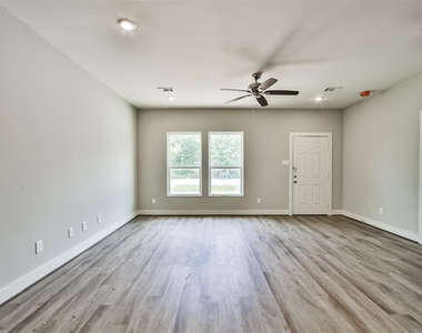 440 Ave B - Photo Thumbnail 1