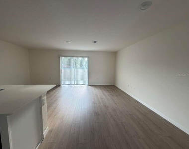 1814 Lindens Street - Photo Thumbnail 6