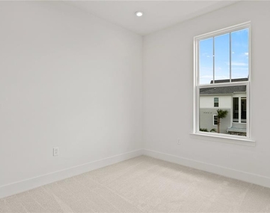 6678 Juneberry Way - Photo Thumbnail 20