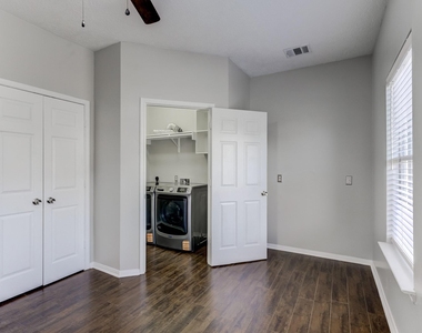 12415 Silversmine Drive - Photo Thumbnail 44