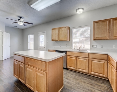 12415 Silversmine Drive - Photo Thumbnail 9