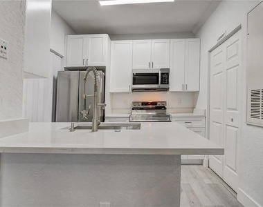 2674 Robert Trent Jones Drive - Photo Thumbnail 8
