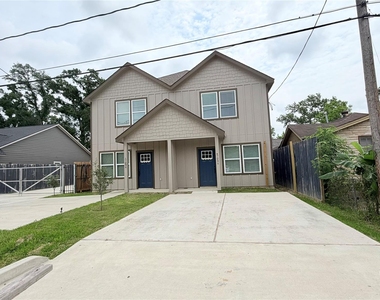 7034 Smilax Street - Photo Thumbnail 15