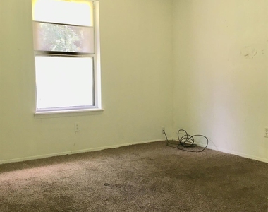 110 Post Oak - Photo Thumbnail 3