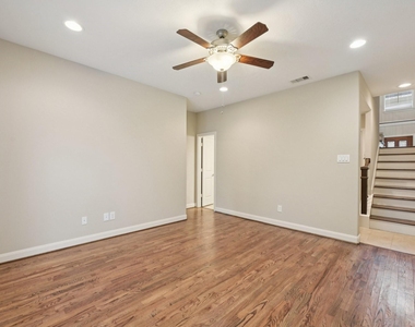 1214 Sampson Street - Photo Thumbnail 19