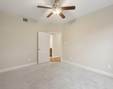 1214 Sampson Street - Photo Thumbnail 21