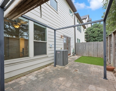 1214 Sampson Street - Photo Thumbnail 37