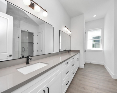 4129 E Toliver Street - Photo Thumbnail 23