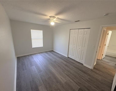 2829 Nordman Avenue - Photo Thumbnail 3