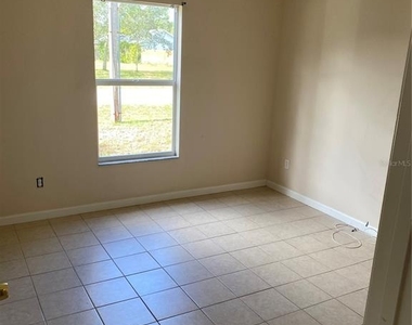 2829 Nordman Avenue - Photo Thumbnail 8