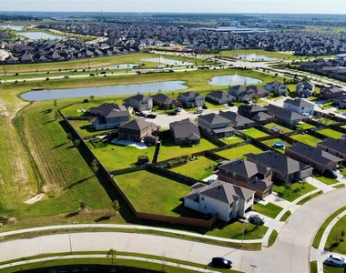 21103 Sherrell Bay Drive - Photo Thumbnail 32