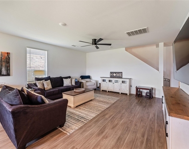 21103 Sherrell Bay Drive - Photo Thumbnail 4