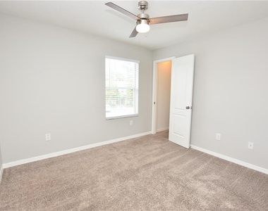 4139 Shade Tree Lane - Photo Thumbnail 30