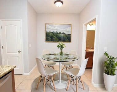 4139 Shade Tree Lane - Photo Thumbnail 4