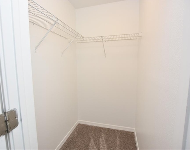 4139 Shade Tree Lane - Photo Thumbnail 28