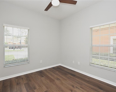 4139 Shade Tree Lane - Photo Thumbnail 15
