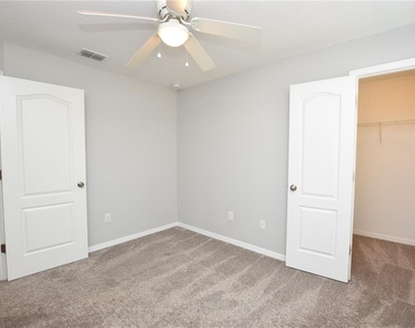 4139 Shade Tree Lane - Photo Thumbnail 27