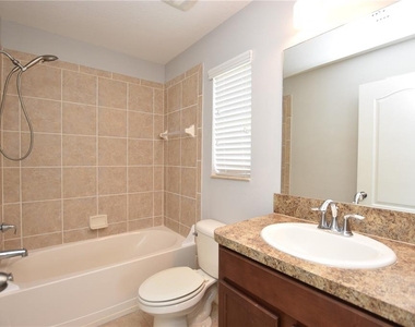 4139 Shade Tree Lane - Photo Thumbnail 24