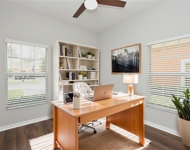 4139 Shade Tree Lane - Photo Thumbnail 14