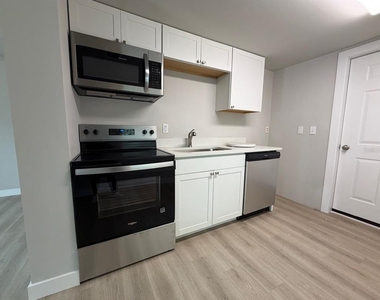 2109 Se 45th Terrace - Photo Thumbnail 3
