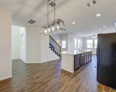 8335 Hawthorn Valley Lane - Photo Thumbnail 3