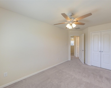8335 Hawthorn Valley Lane - Photo Thumbnail 20