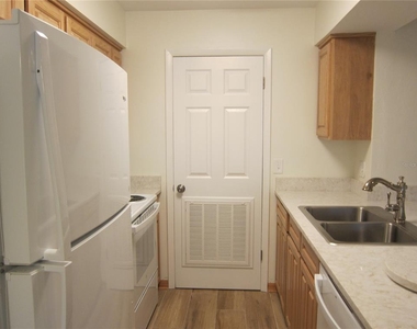 7023 Sw 21 Lane - Photo Thumbnail 6