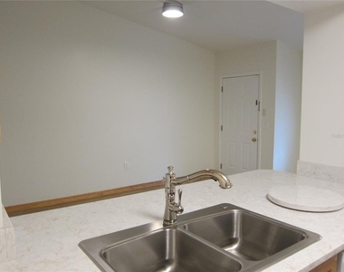 7023 Sw 21 Lane - Photo Thumbnail 8