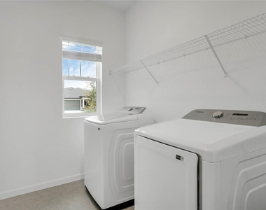 1877 Sierra Sun Way - Photo Thumbnail 17